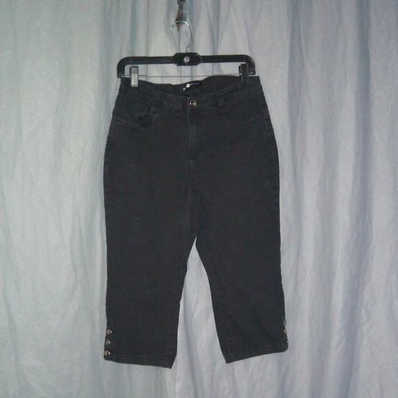 Black Denim Capris - Picture 1 of 3